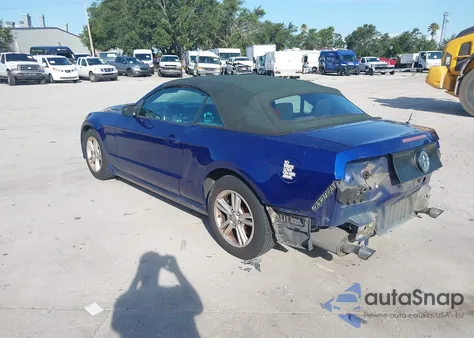 2014 Ford Mustang V6 z USA, uszkodzony, nr VIN 1ZVBP8EMXE5232157